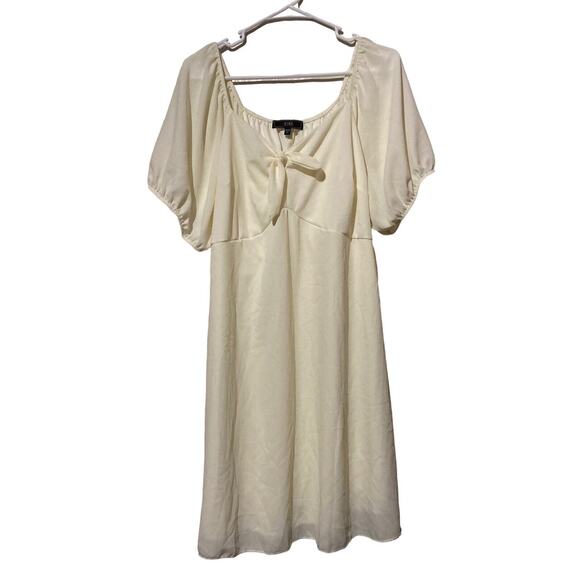 Vibe Sportswear Womans Cream Colored Flowy Lined Dress Size 1X - Picture 1 of 5